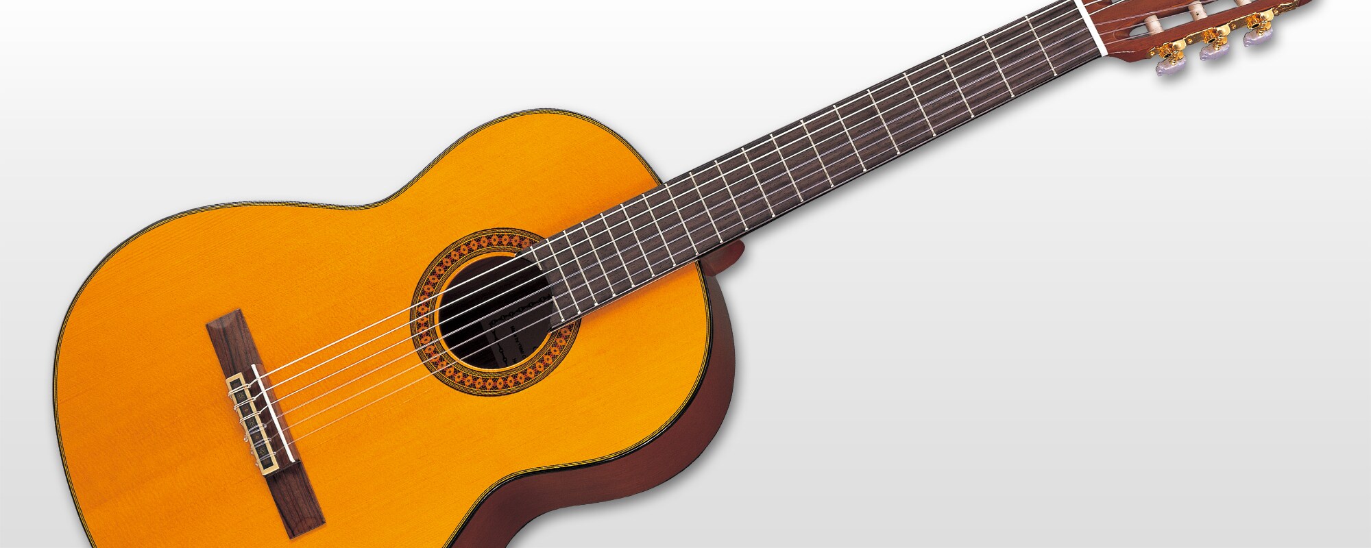 Đánh Giá Yamaha C80: Guitar Classic Tầm Trung Được Ưa Chuộng