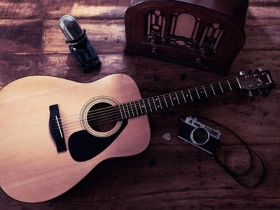 Đặc điểm đàn Yamaha F310 | Areca
